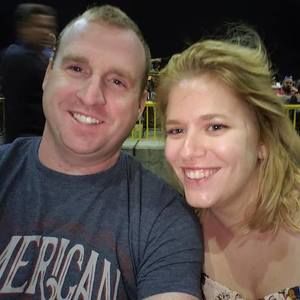 Meet your Posher, Leslie